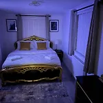 Cozy 2Br-5Guests-Near Attractions-Garden