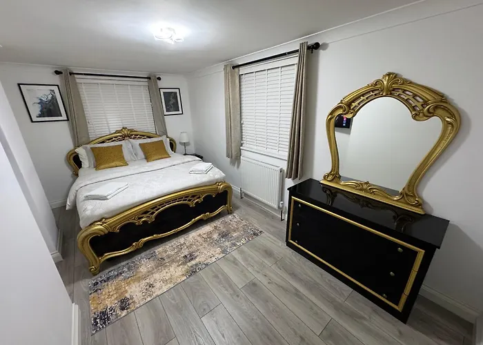 Cozy 2Br-5Guests-Near Attractions-Garden