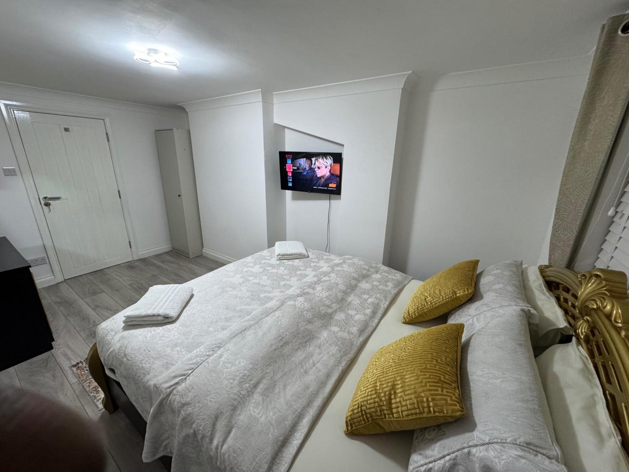 Cozy 2br-5guests-near Attractions-garden Londra