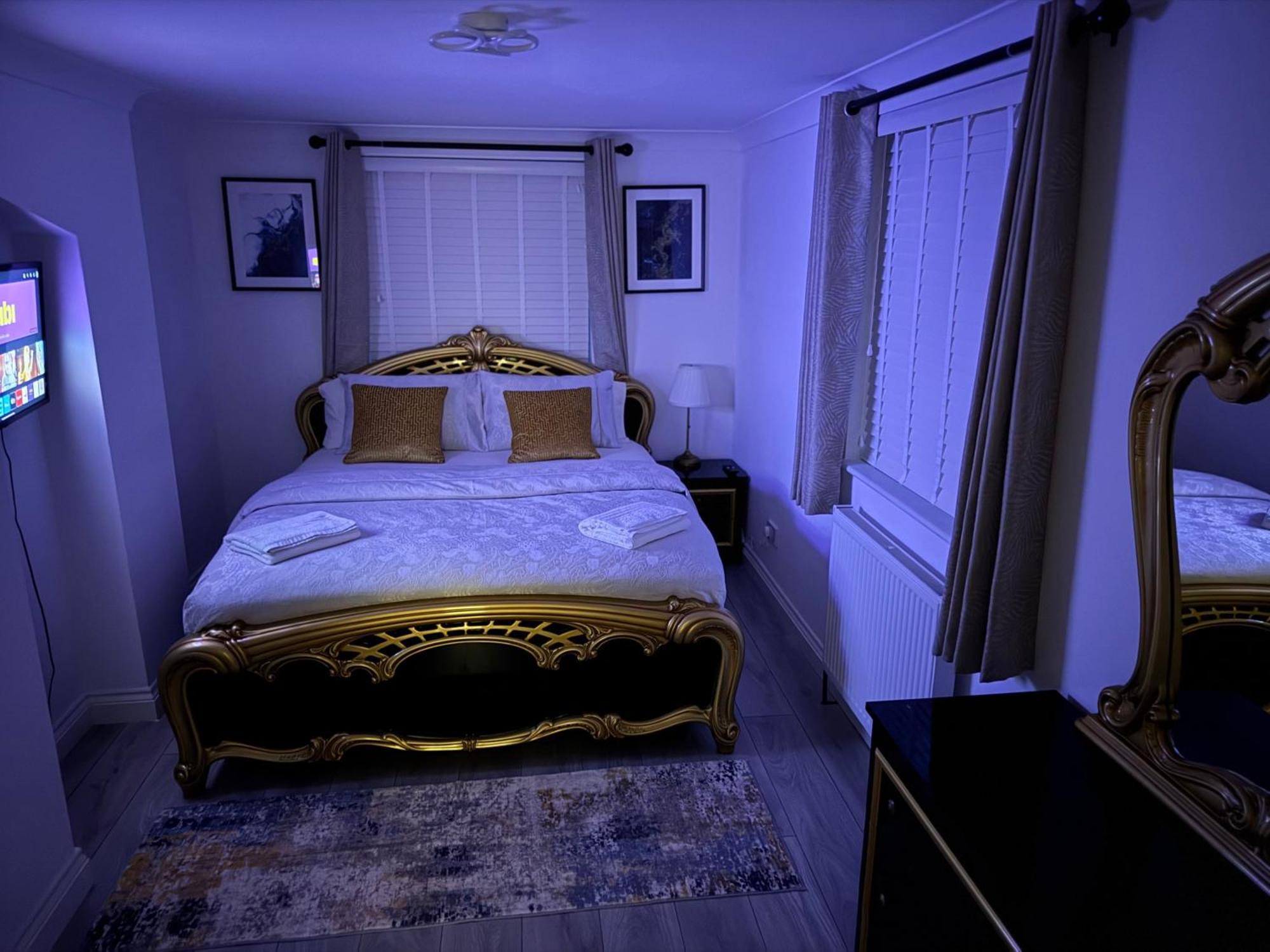 Cozy 2br-5guests-near Attractions-garden